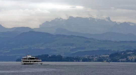 Insel der Seligen? Zürcher See in der Schweiz