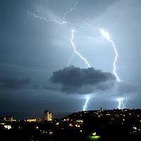 Letzter Ausweg: Blitz und Donner über Durban